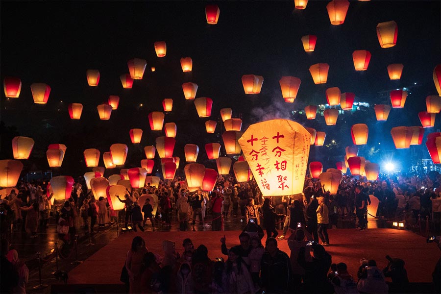 Pingxi Sky Lantern Experience